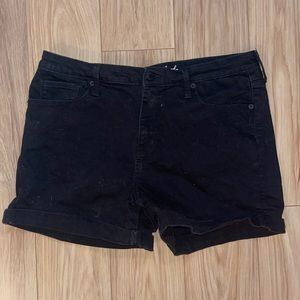 Universal Threads Black Jean Shorts TBD O